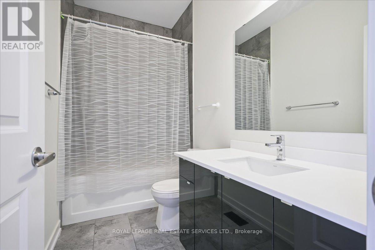 310 Squire Crescent, Oakville, Ontario  L6H 0L9 - Photo 22 - W12516028