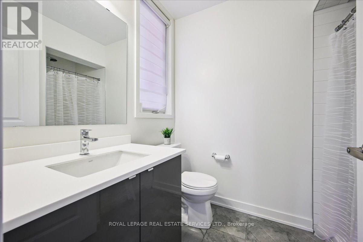 310 Squire Crescent, Oakville, Ontario  L6H 0L9 - Photo 6 - W12516028