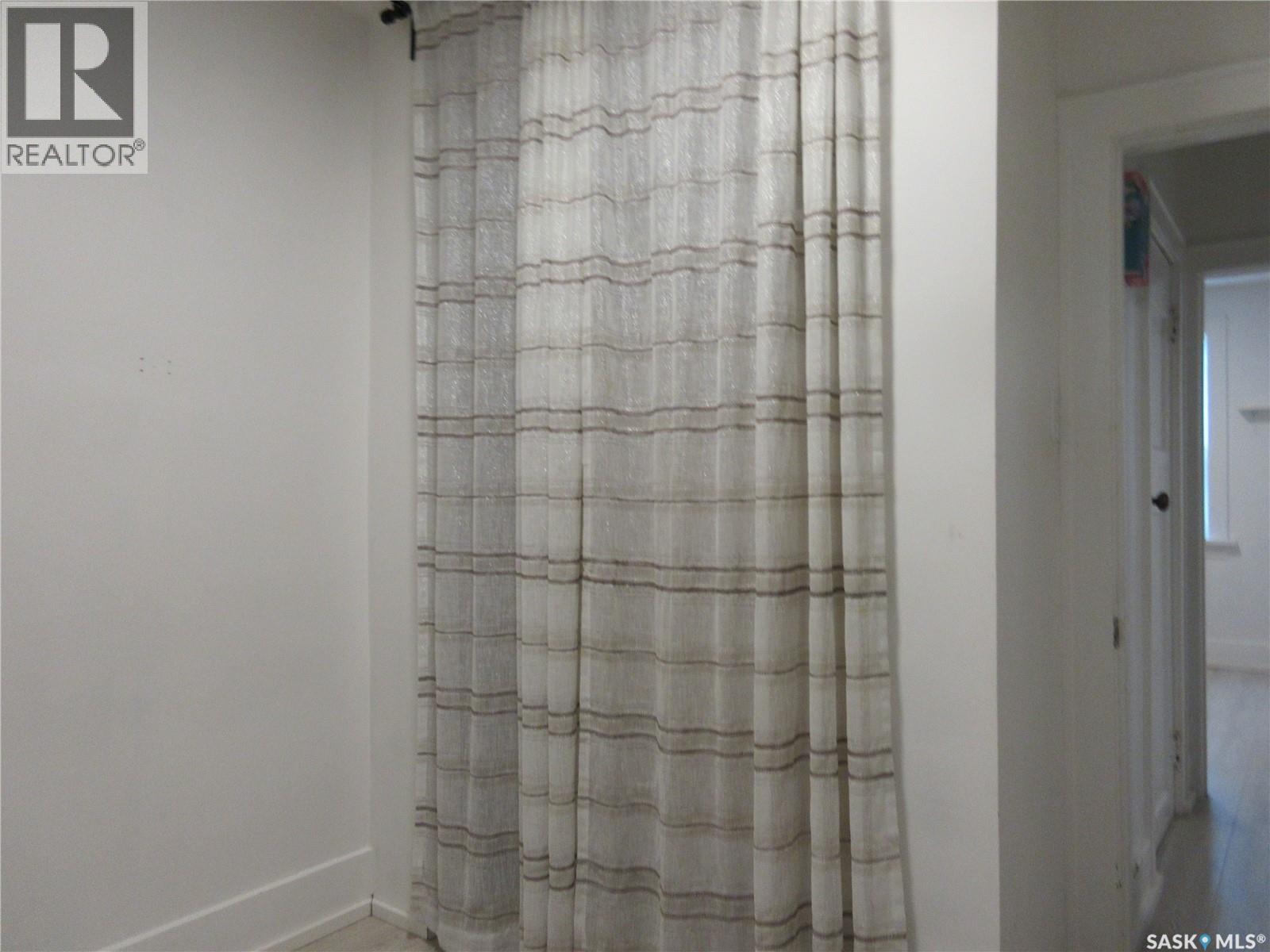 2212 Wallace Street, Regina, Saskatchewan  S4N 4N7 - Photo 16 - SK022428