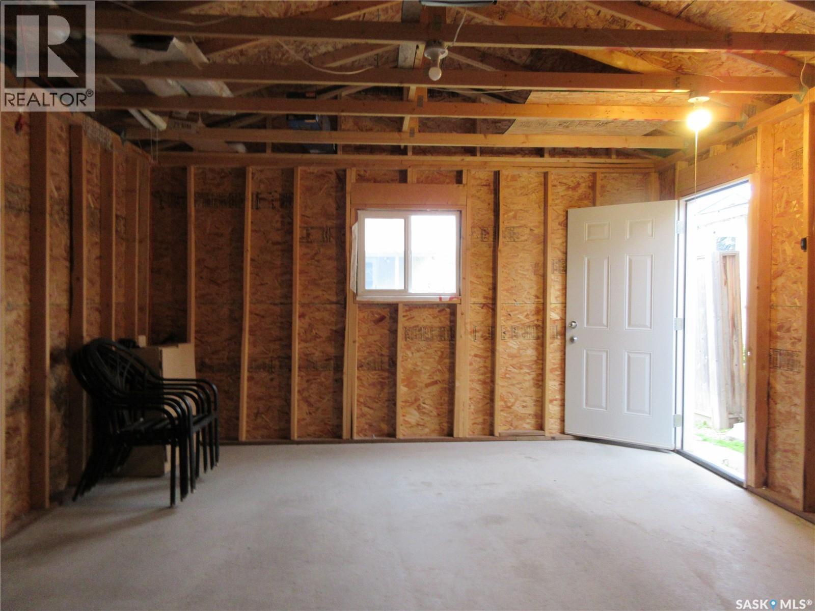 2212 Wallace Street, Regina, Saskatchewan  S4N 4N7 - Photo 30 - SK022428