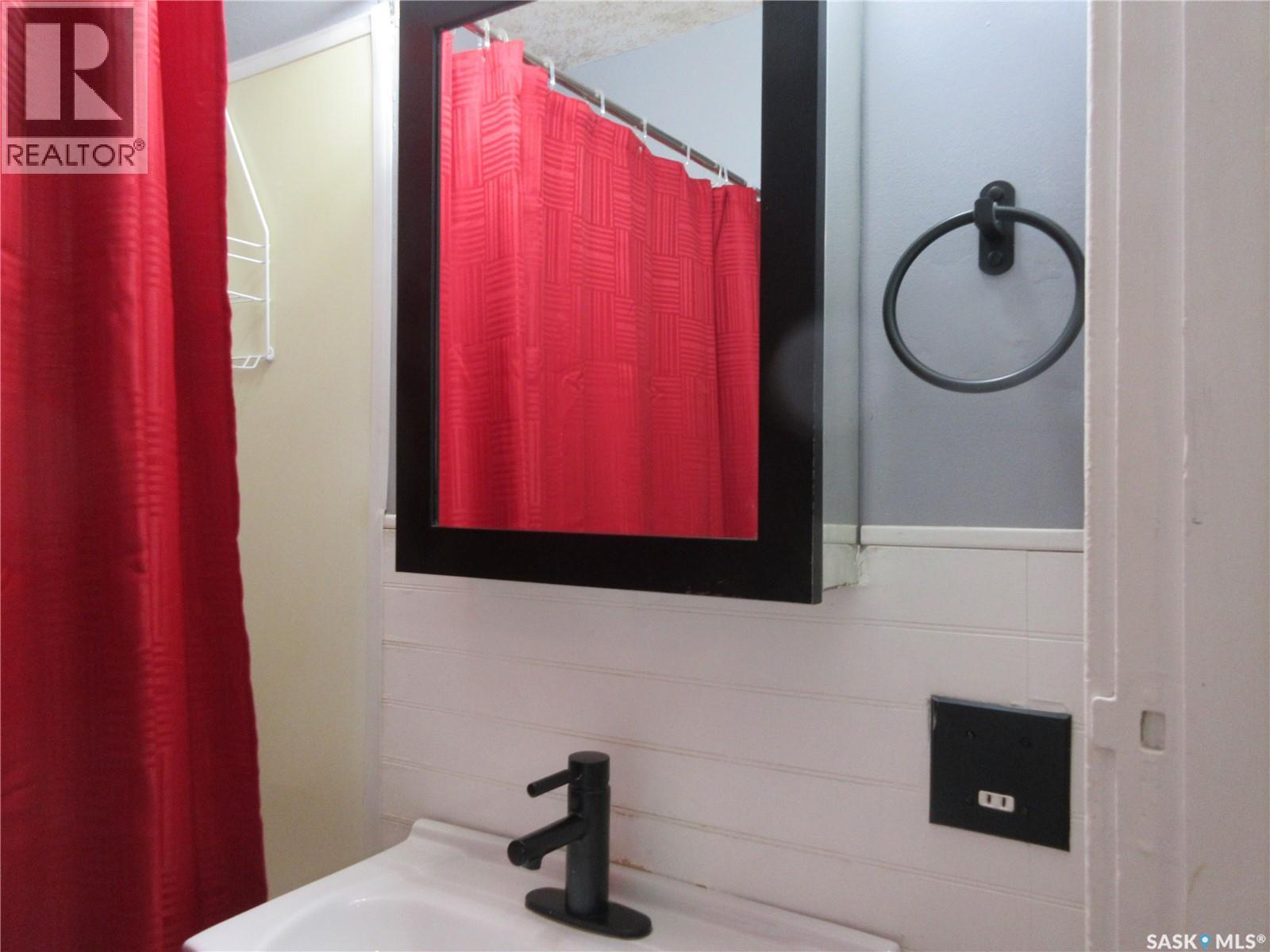 2212 Wallace Street, Regina, Saskatchewan  S4N 4N7 - Photo 12 - SK022428