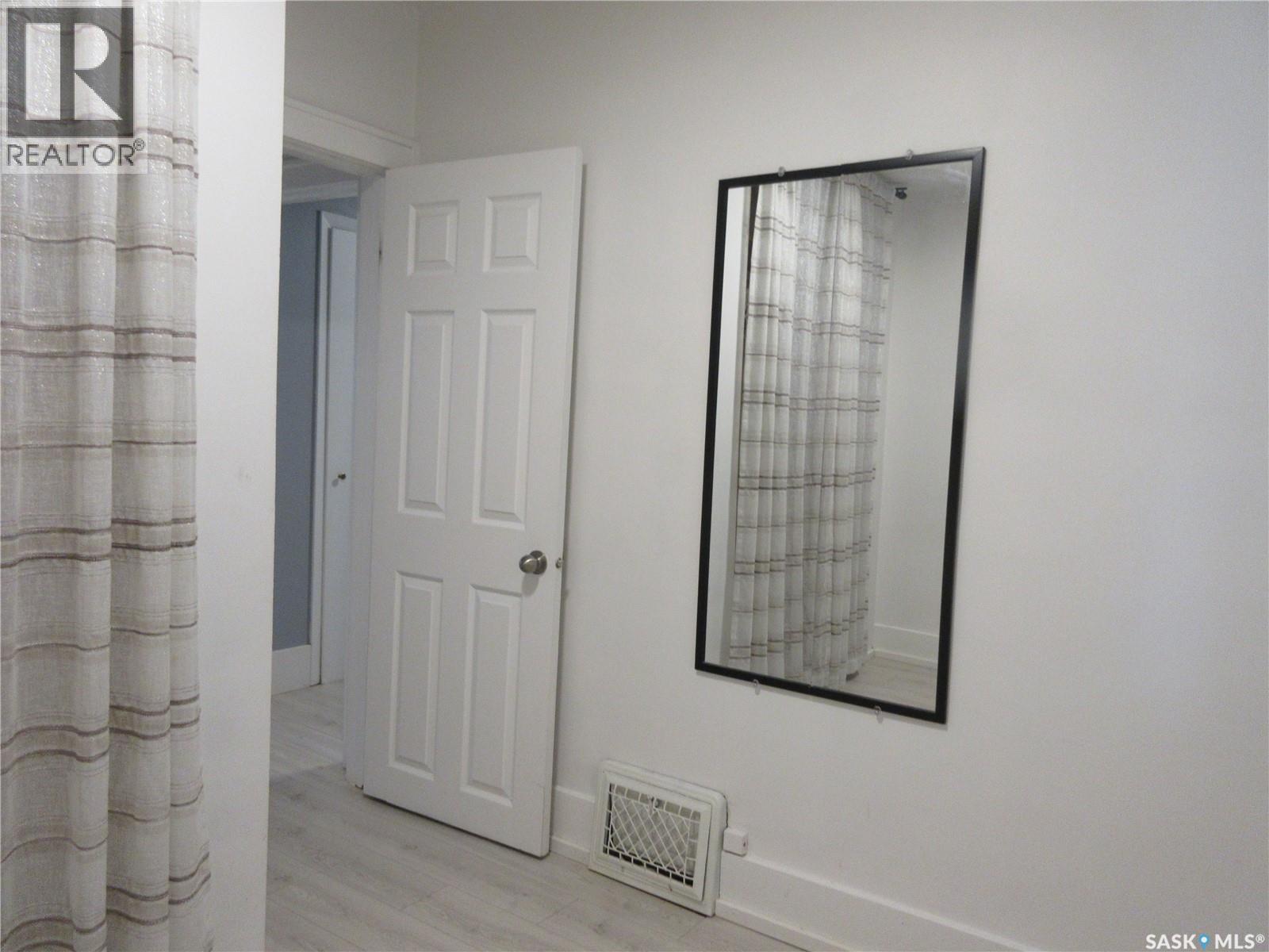 2212 Wallace Street, Regina, Saskatchewan  S4N 4N7 - Photo 17 - SK022428