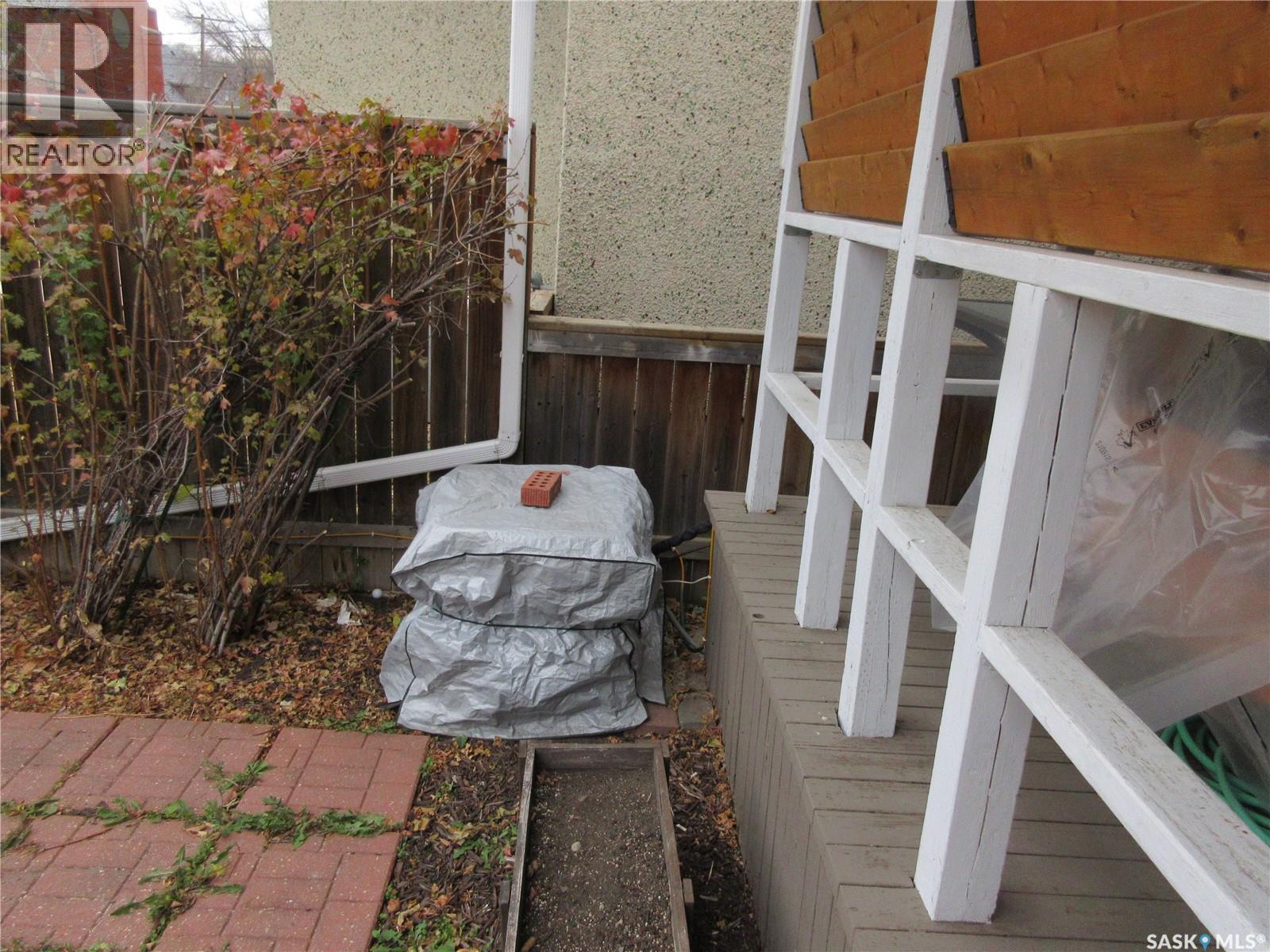 2212 Wallace Street, Regina, Saskatchewan  S4N 4N7 - Photo 27 - SK022428