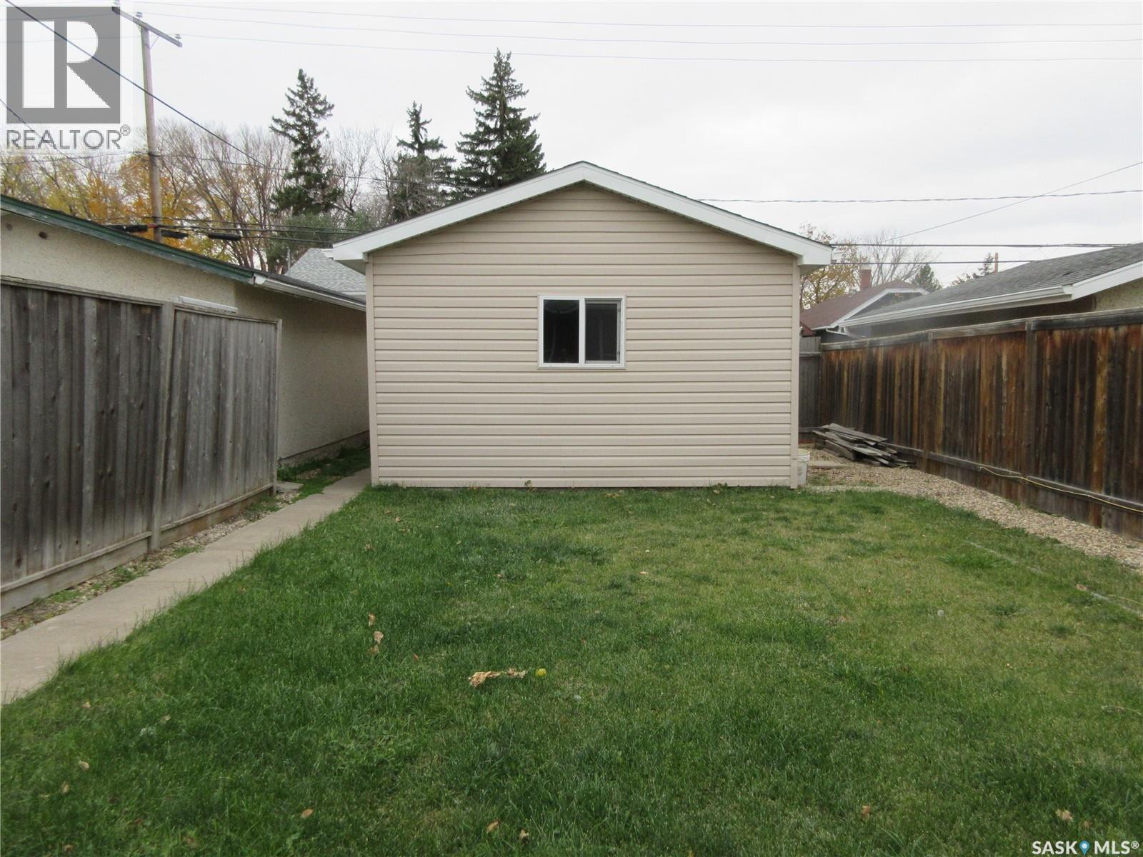 2212 Wallace Street, Regina, Saskatchewan  S4N 4N7 - Photo 31 - SK022428