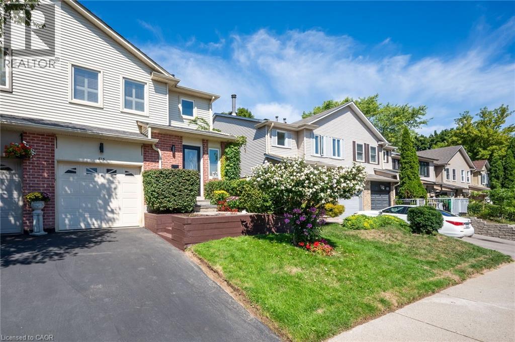 815 Sweetwater Crescent, Mississauga, Ontario  L5H 4A7 - Photo 3 - 40786161