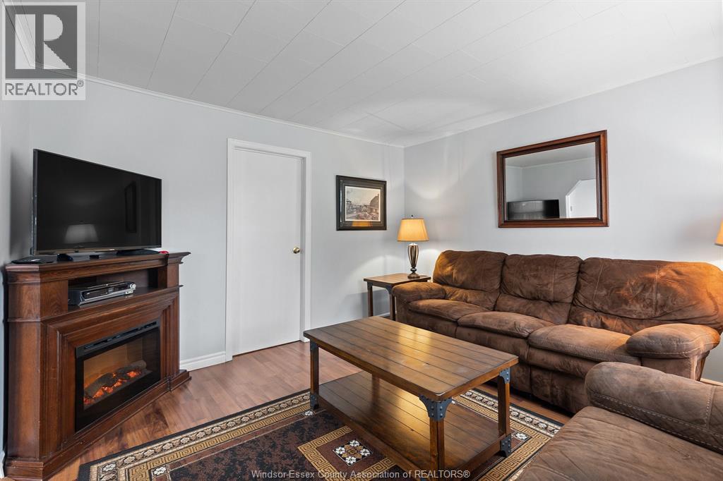 4756 Seminole, Windsor, Ontario N8Y 2A1 - Photo 18 - 25028093