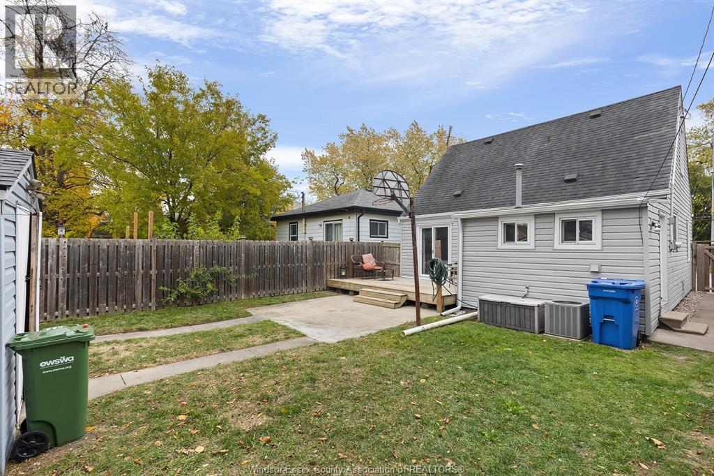 4756 Seminole, Windsor, Ontario N8Y 2A1 - Photo 7 - 25028093
