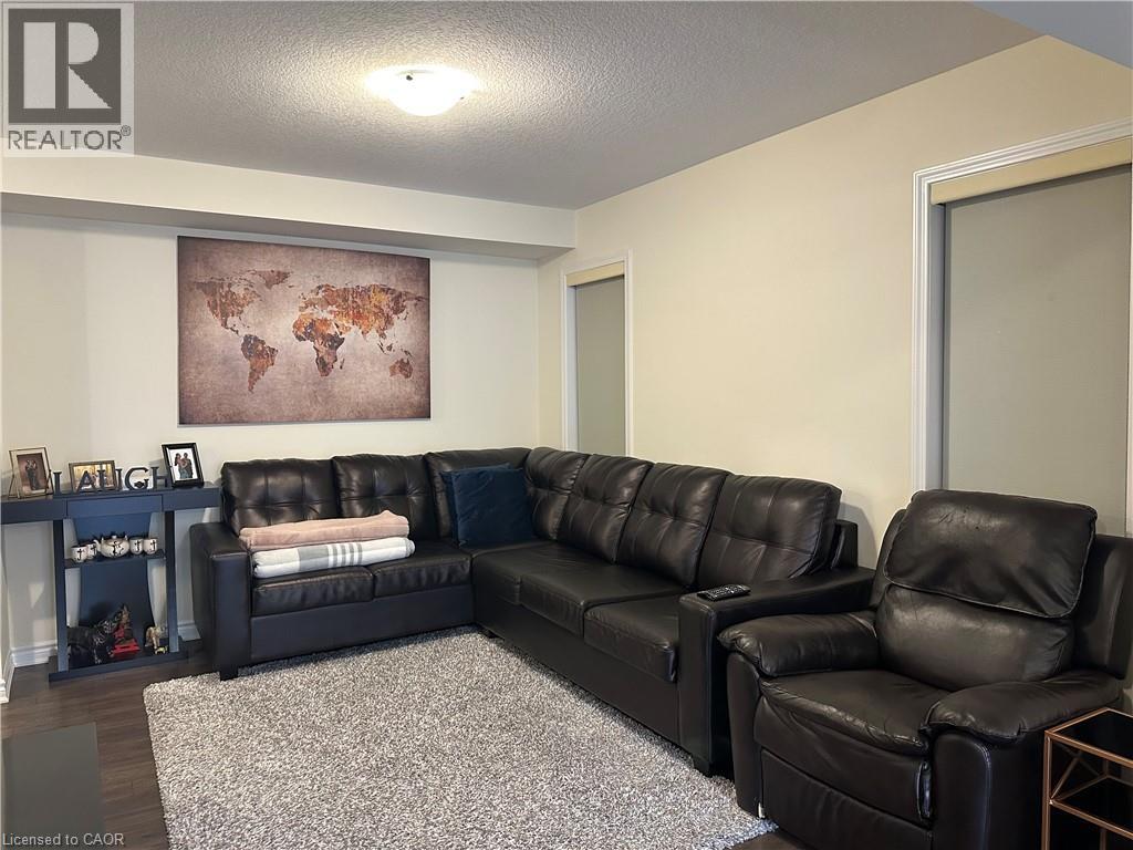 209 Netherby Lane, Kitchener, Ontario  N2R 0L9 - Photo 4 - 40785258