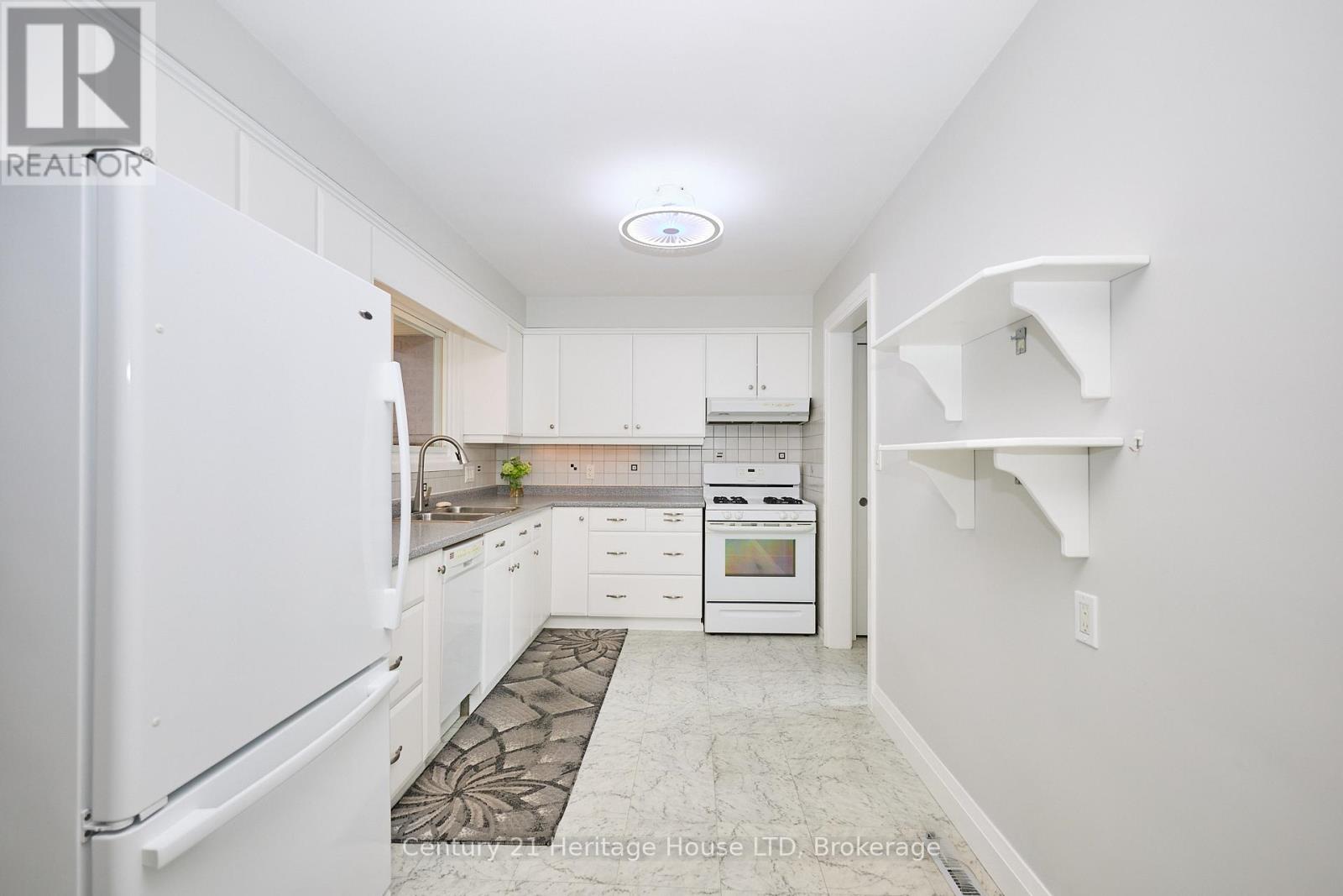 18 Princeway Drive, St. Catharines (Lakeport), Ontario  L2N 2X6 - Photo 11 - X12516290