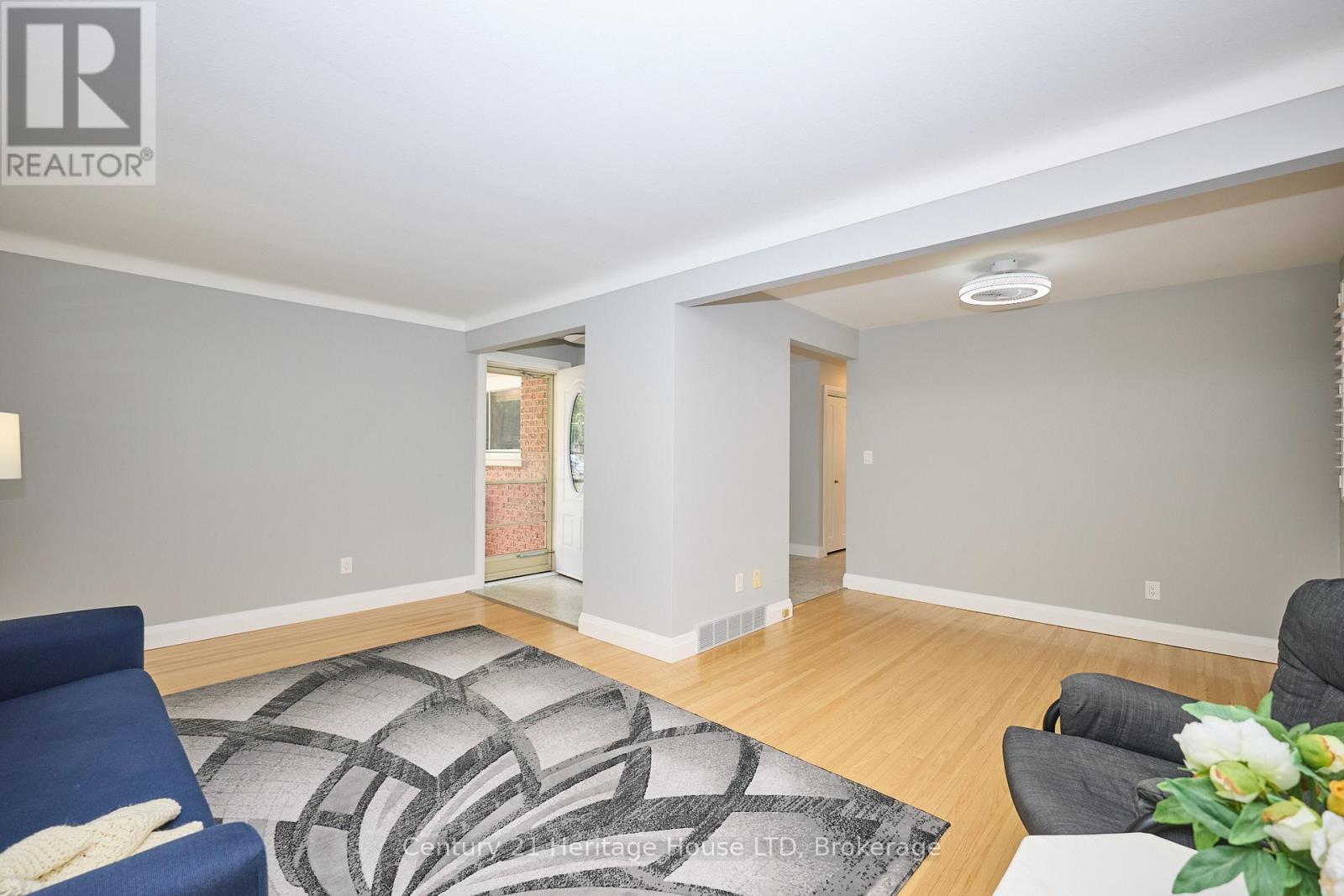 18 Princeway Drive, St. Catharines (Lakeport), Ontario  L2N 2X6 - Photo 7 - X12516290