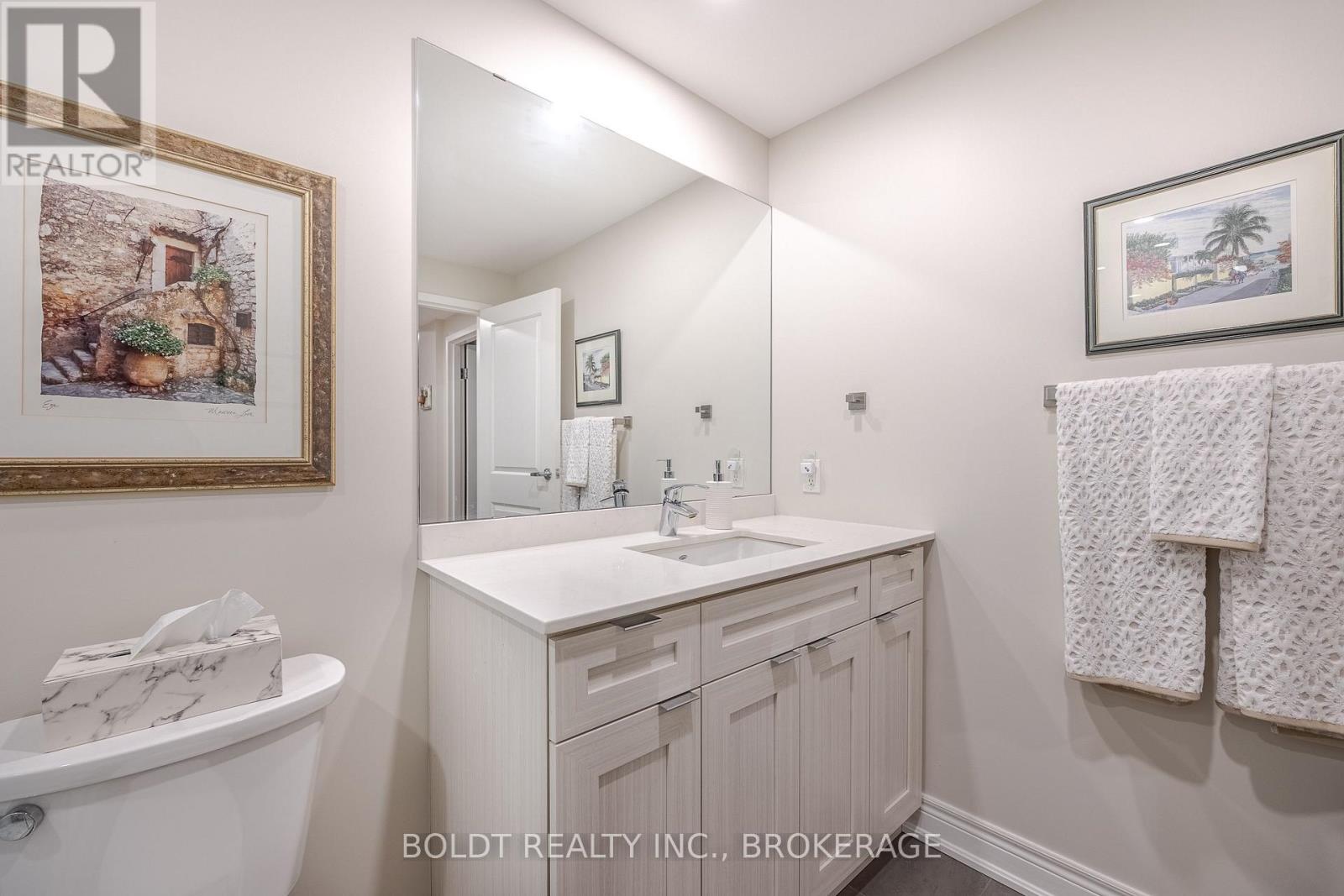 10 Albert Street E, Thorold (Thorold Downtown), Ontario  L2V 1P1 - Photo 27 - X12516346