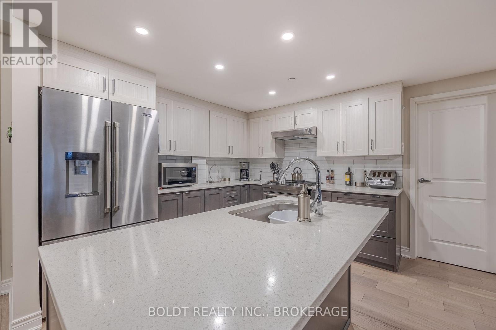 10 Albert Street E, Thorold (Thorold Downtown), Ontario  L2V 1P1 - Photo 34 - X12516346