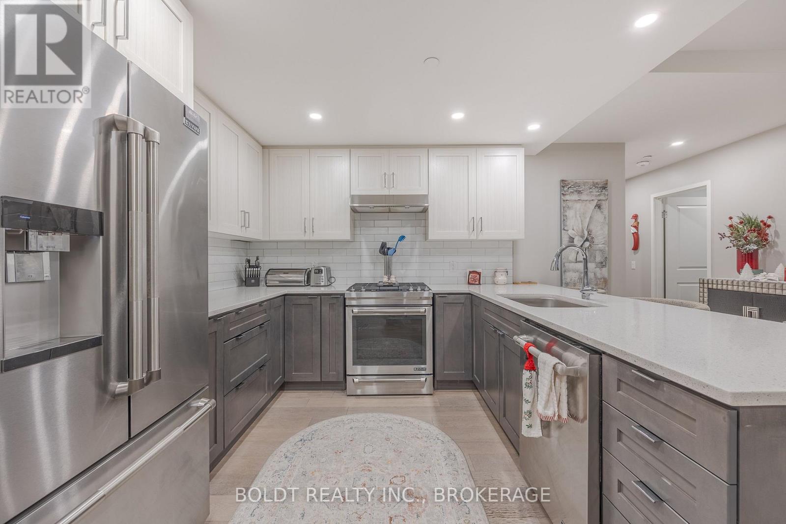 10 Albert Street E, Thorold (Thorold Downtown), Ontario  L2V 1P1 - Photo 37 - X12516346