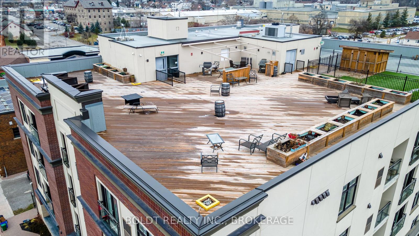 10 Albert Street E, Thorold (Thorold Downtown), Ontario  L2V 1P1 - Photo 4 - X12516346