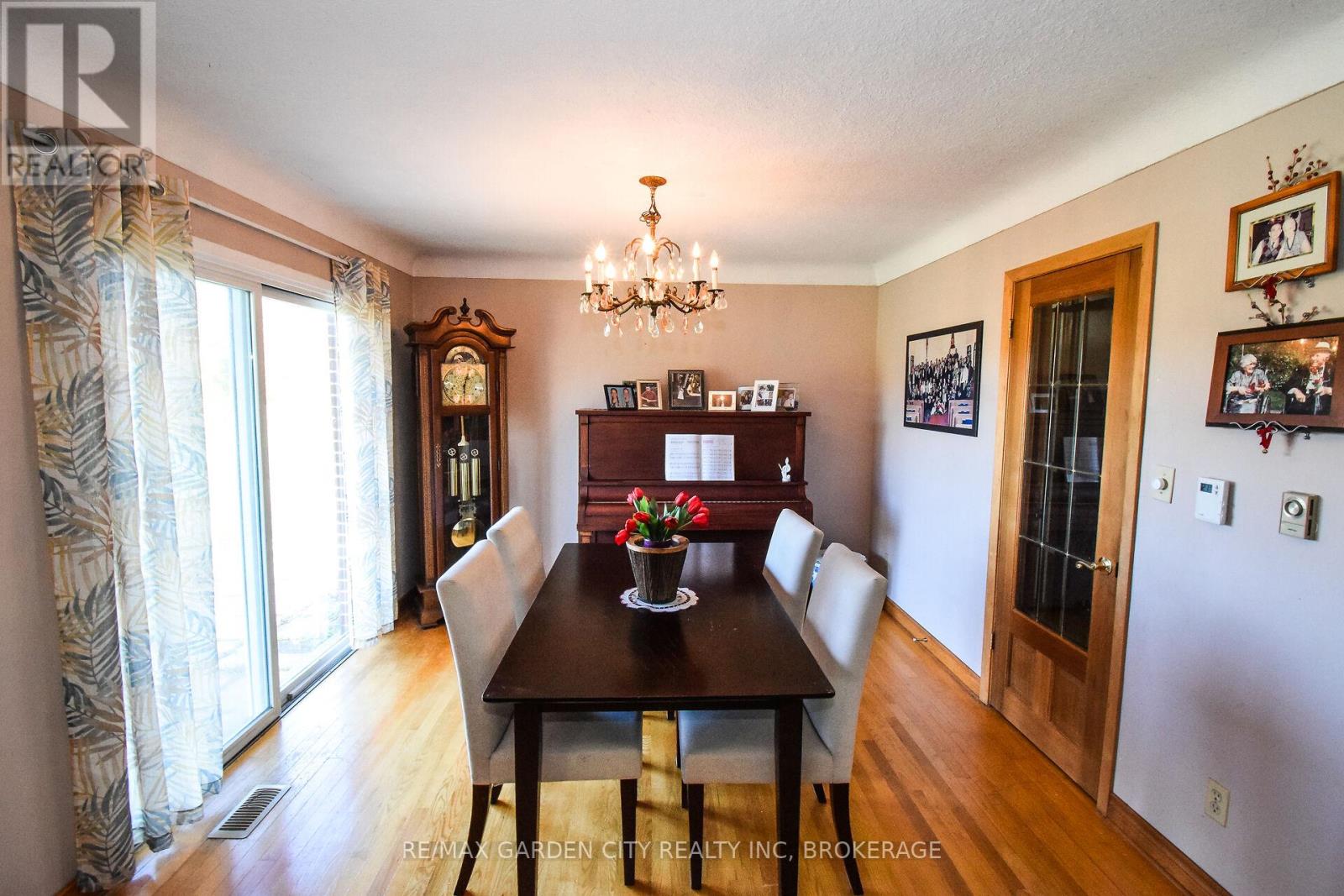 9735 Carl Road, Niagara Falls (Schisler), Ontario  L0S 1K0 - Photo 15 - X12516390