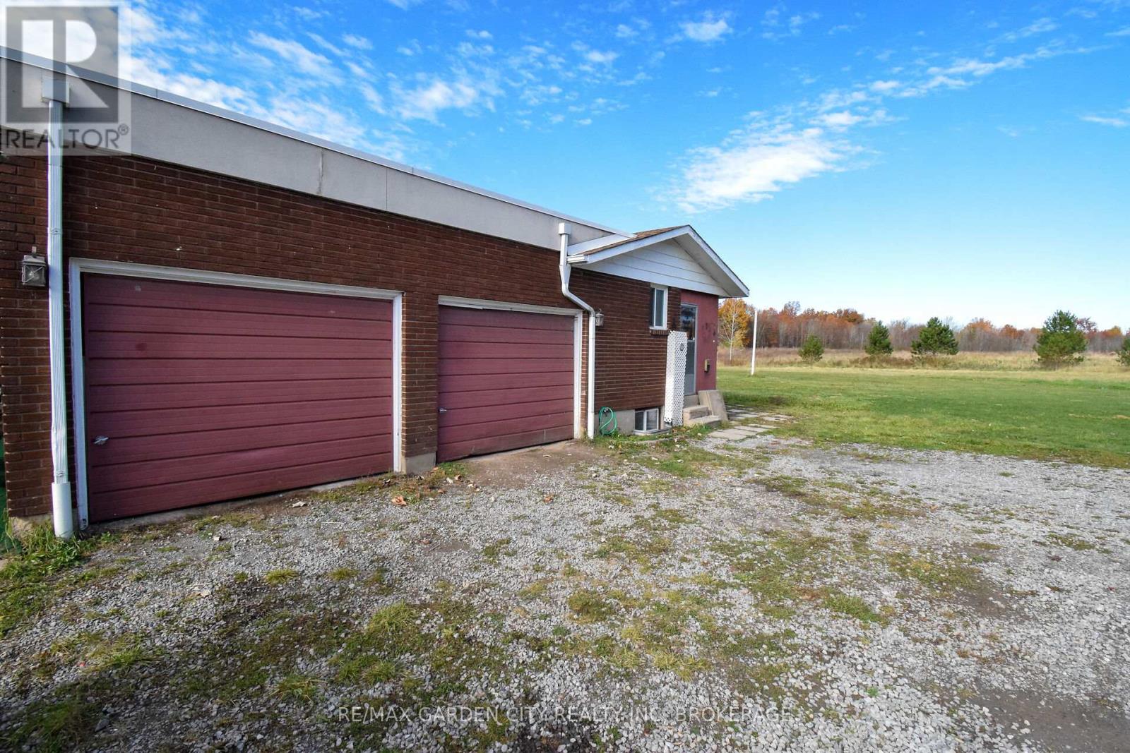 9735 Carl Road, Niagara Falls (Schisler), Ontario  L0S 1K0 - Photo 31 - X12516390