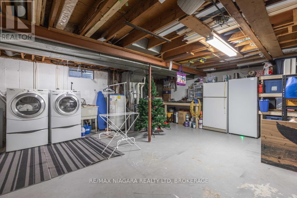 5674 Hillcrest Crescent, Niagara Falls (Church's Lane), Ontario  L2J 2A5 - Photo 18 - X12516482