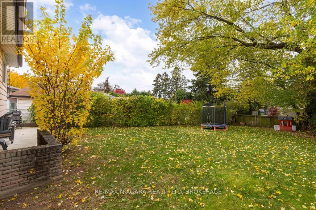 5674 Hillcrest Crescent, Niagara Falls (Church's Lane), Ontario  L2J 2A5 - Photo 20 - X12516482