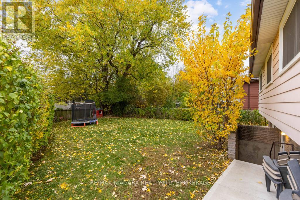 5674 Hillcrest Crescent, Niagara Falls (Church's Lane), Ontario  L2J 2A5 - Photo 21 - X12516482