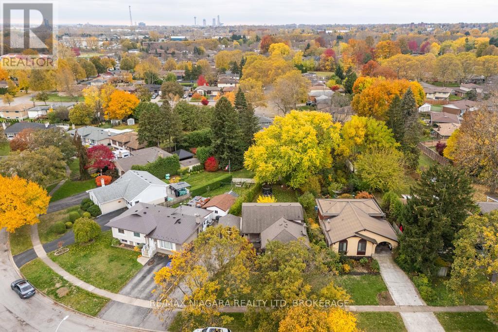 5674 Hillcrest Crescent, Niagara Falls (Church's Lane), Ontario  L2J 2A5 - Photo 27 - X12516482