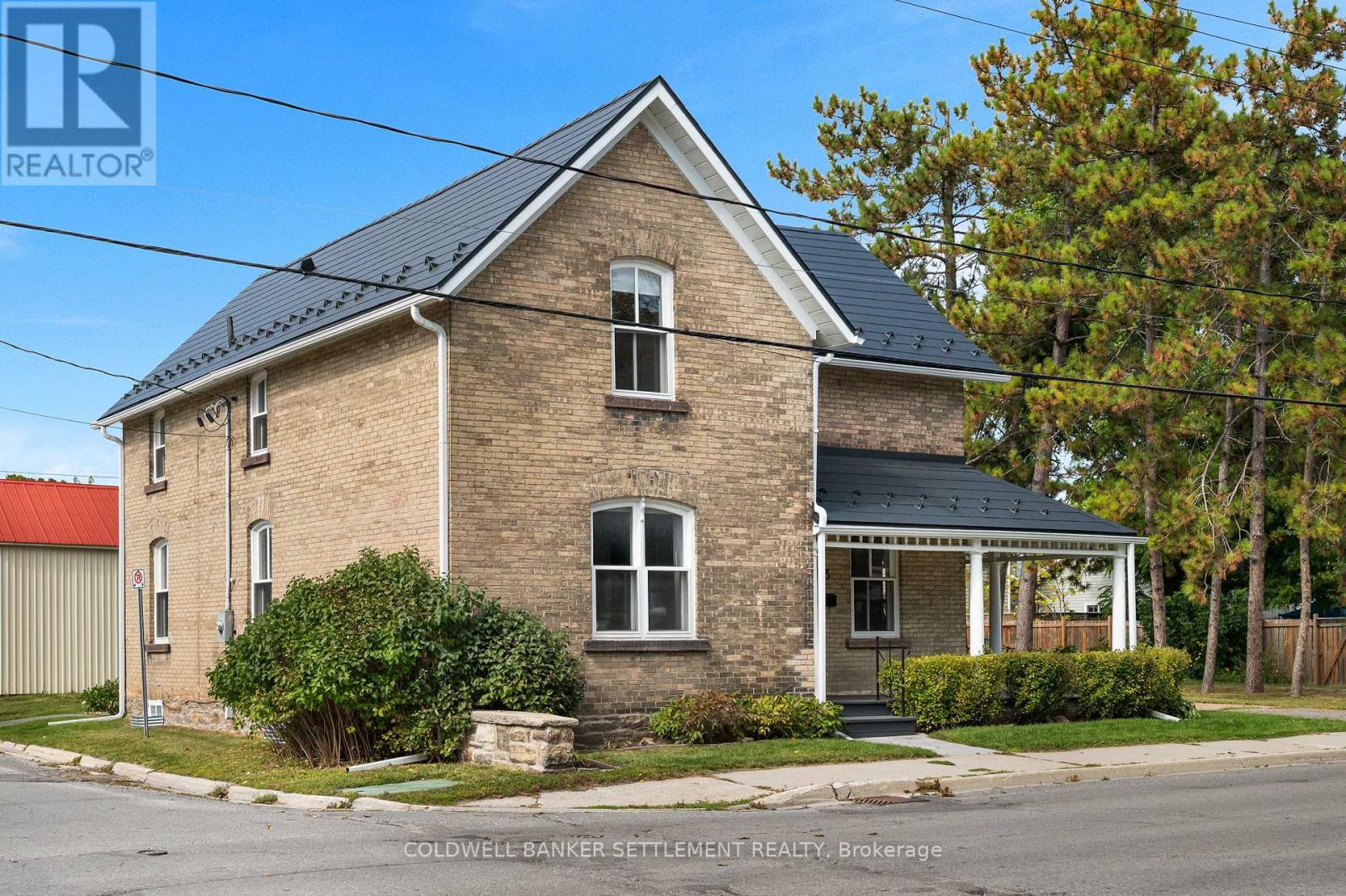 93 Peter Street, Perth, Ontario  K7H 1S3 - Photo 2 - X12516270