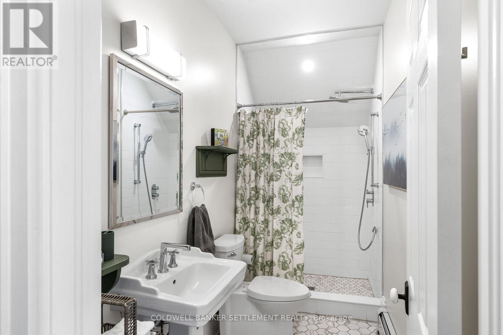 93 Peter Street, Perth, Ontario  K7H 1S3 - Photo 32 - X12516270