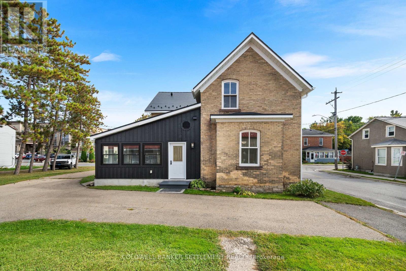 93 Peter Street, Perth, Ontario  K7H 1S3 - Photo 47 - X12516270