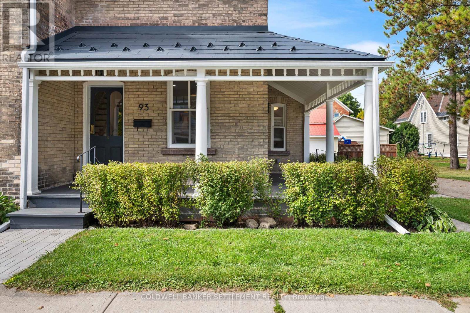 93 Peter Street, Perth, Ontario  K7H 1S3 - Photo 6 - X12516270