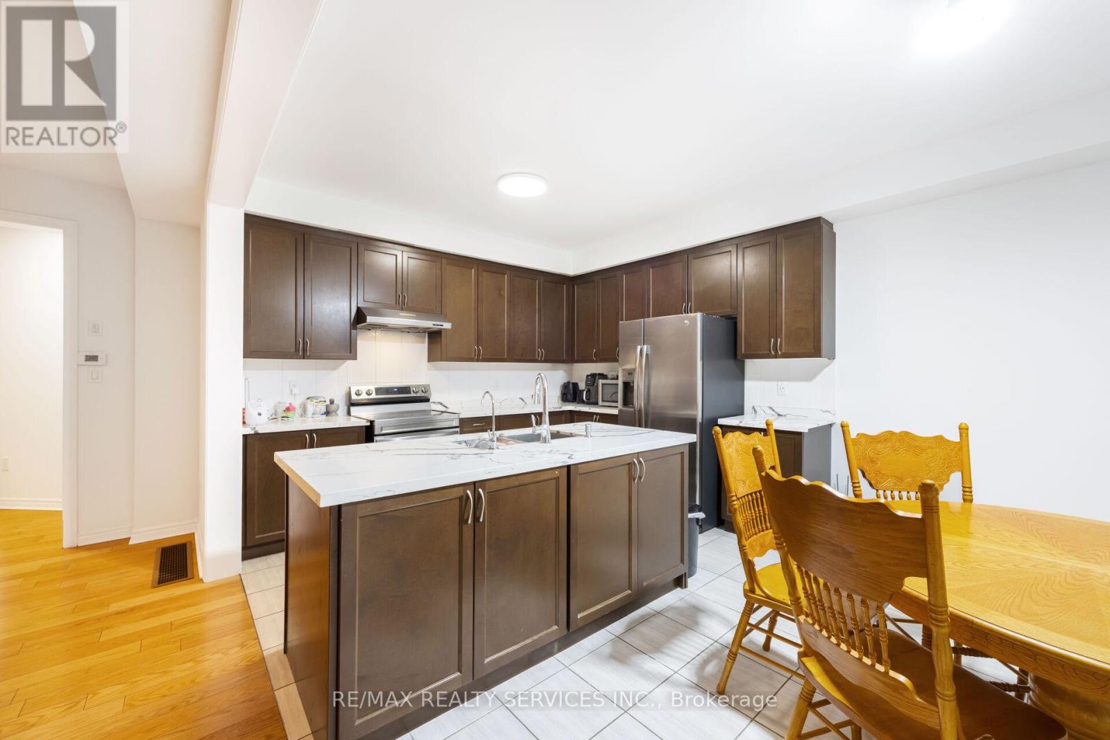 20 Cherry Taylor Avenue, Cambridge, Ontario N3H 0B5 - Photo 12 - X12508276