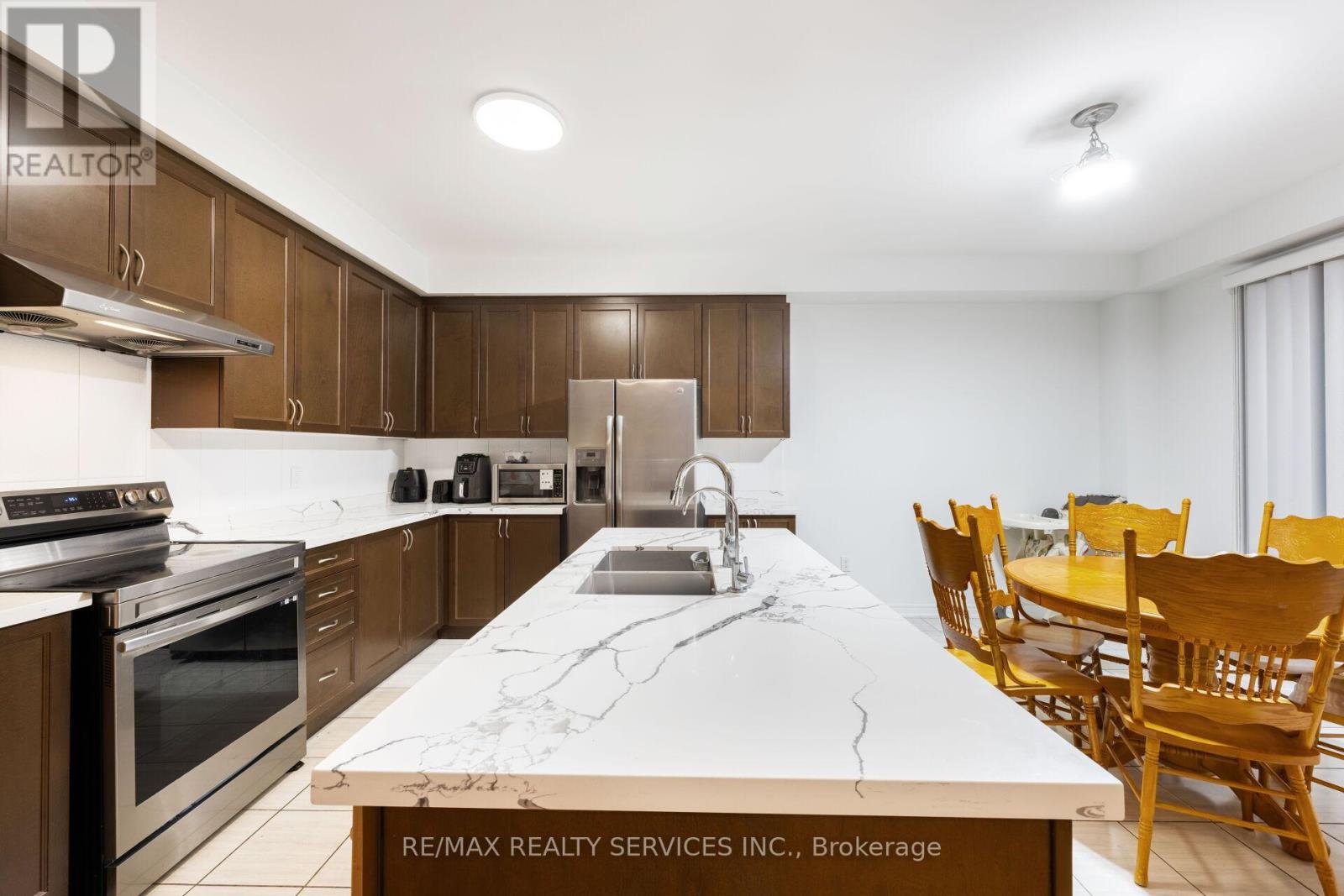 20 Cherry Taylor Avenue, Cambridge, Ontario N3H 0B5 - Photo 14 - X12508276