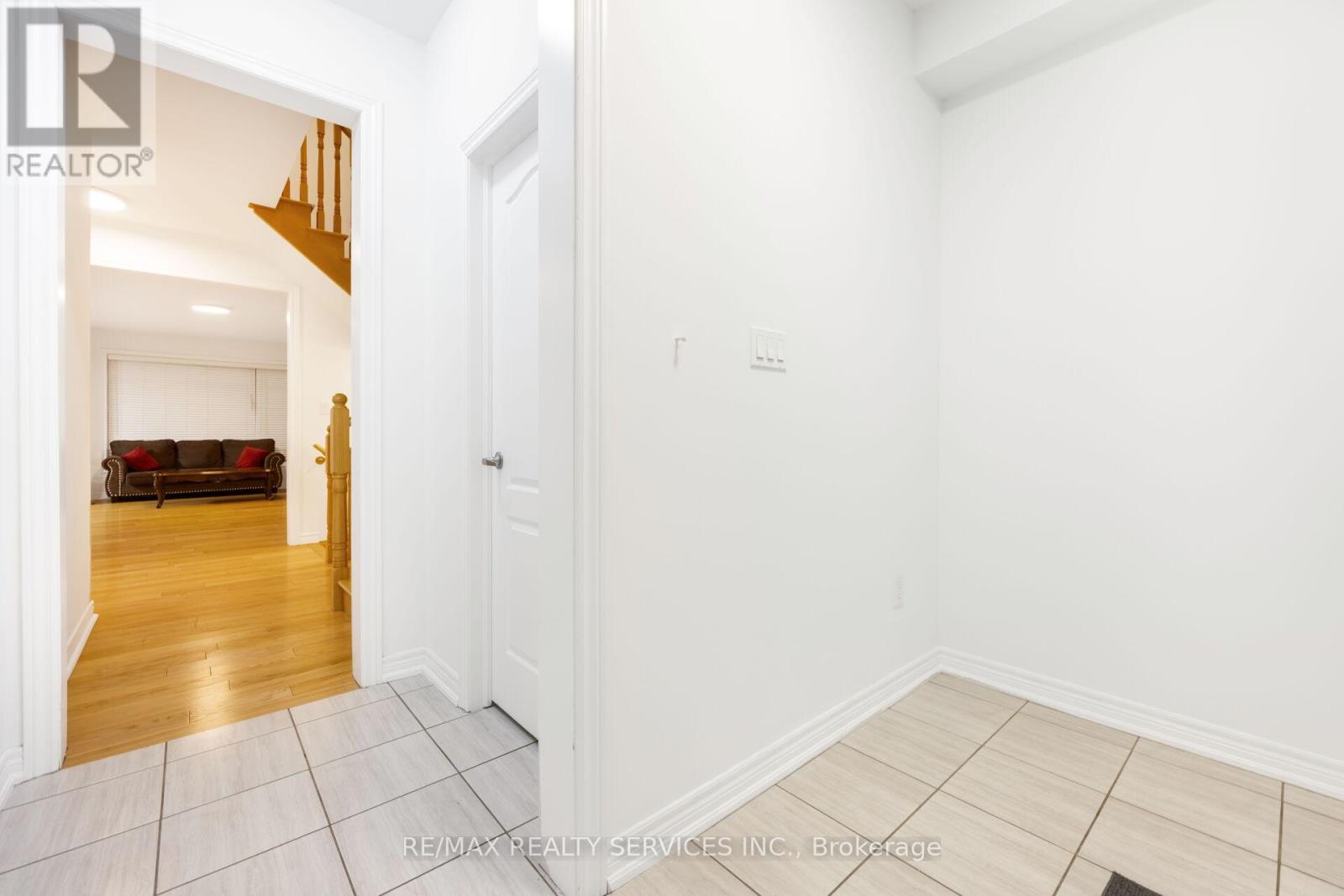 20 Cherry Taylor Avenue, Cambridge, Ontario N3H 0B5 - Photo 5 - X12508276