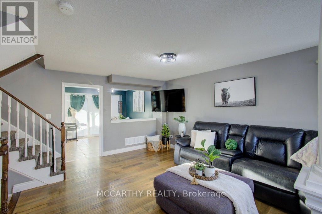 218 Marilyn Street, Shelburne, Ontario  L9V 3C7 - Photo 10 - X12515990