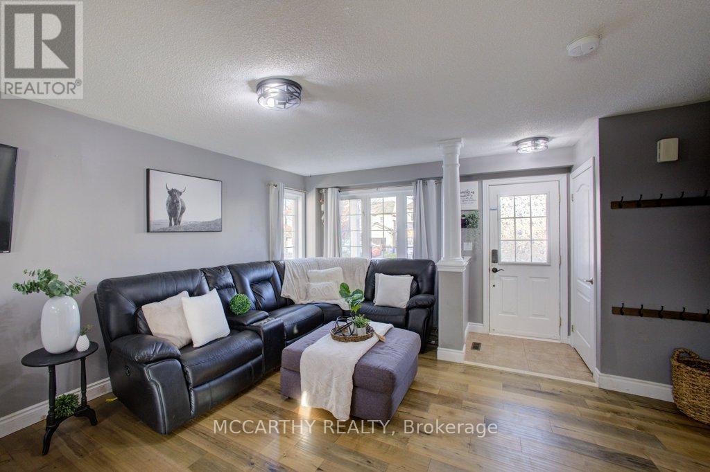 218 Marilyn Street, Shelburne, Ontario  L9V 3C7 - Photo 8 - X12515990