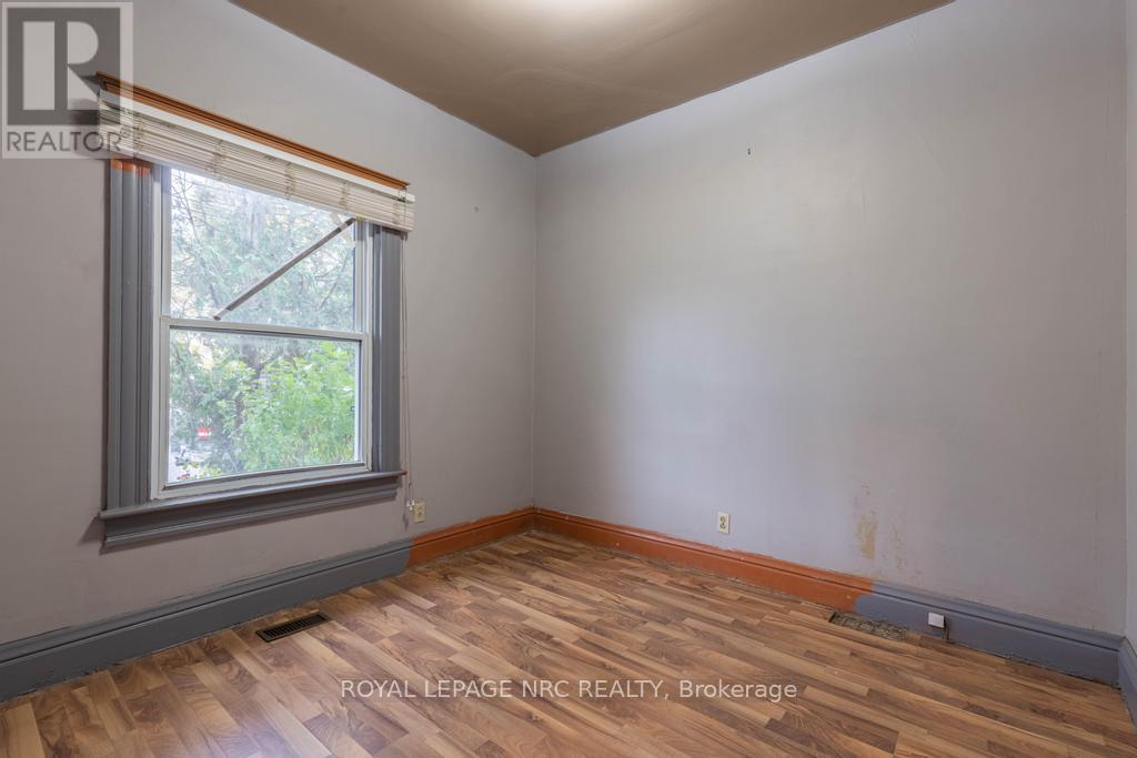 5 Lisgar Street, St. Catharines, Ontario  L2S 1P6 - Photo 8 - X12515996