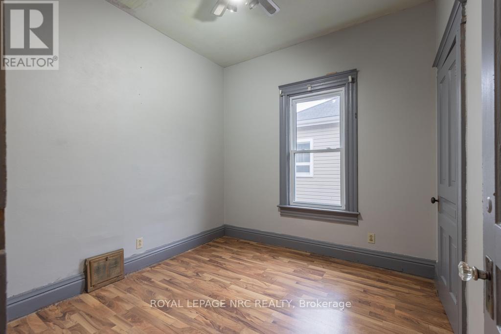 5 Lisgar Street, St. Catharines, Ontario  L2S 1P6 - Photo 9 - X12515996