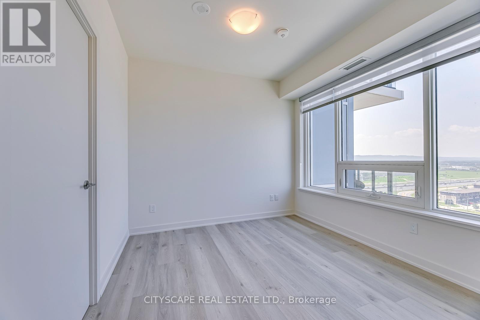 1405 - 385 Winston Road, Grimsby, Ontario  L3M 0J3 - Photo 23 - X12515998