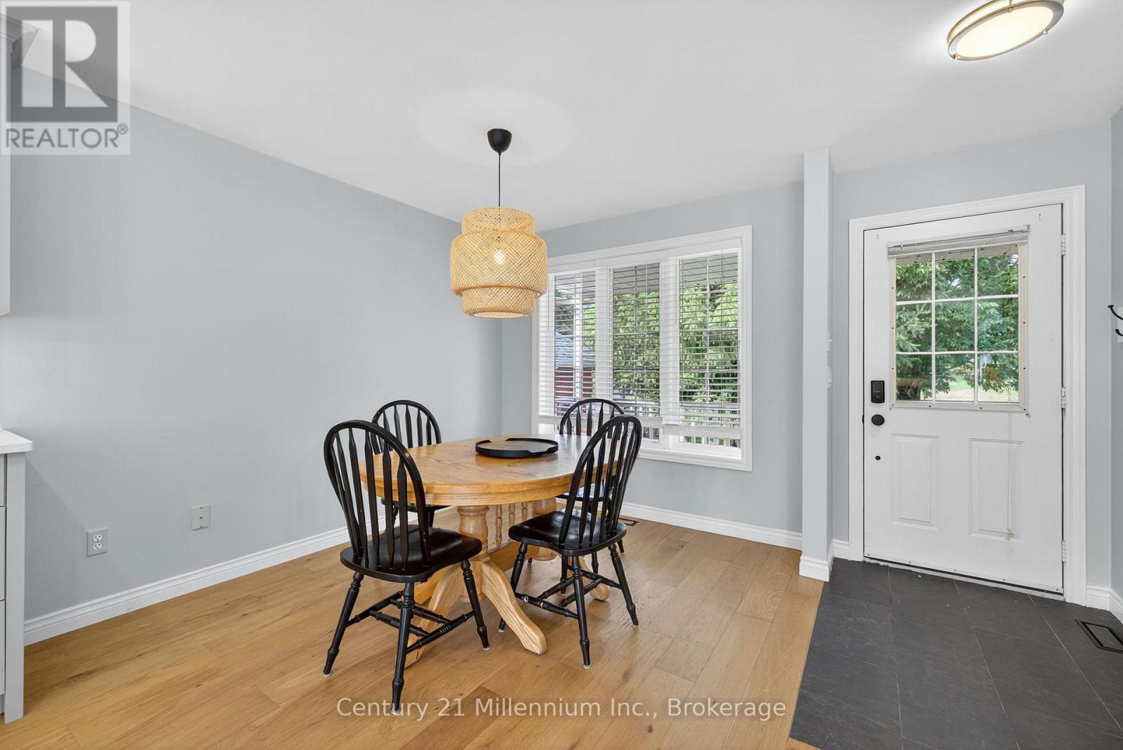 702 Spillsbury Drive, Peterborough, Ontario  K9K 2K2 - Photo 7 - X12516156