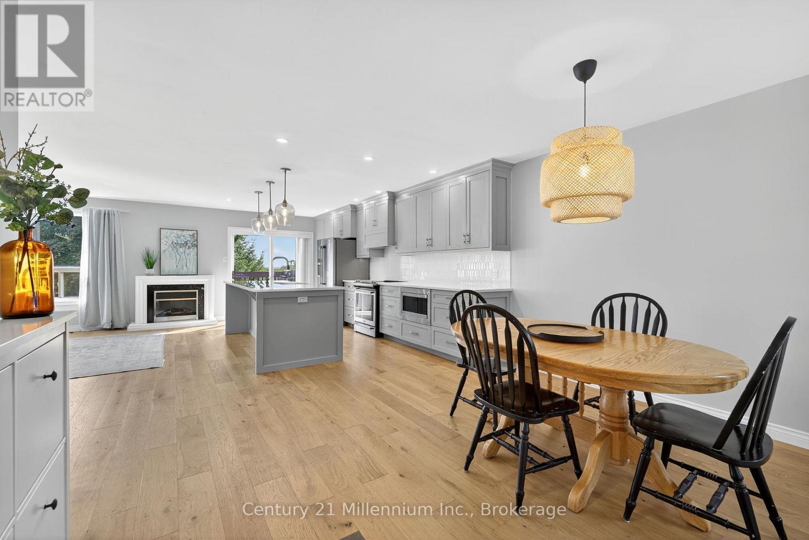 702 Spillsbury Drive, Peterborough, Ontario  K9K 2K2 - Photo 8 - X12516156