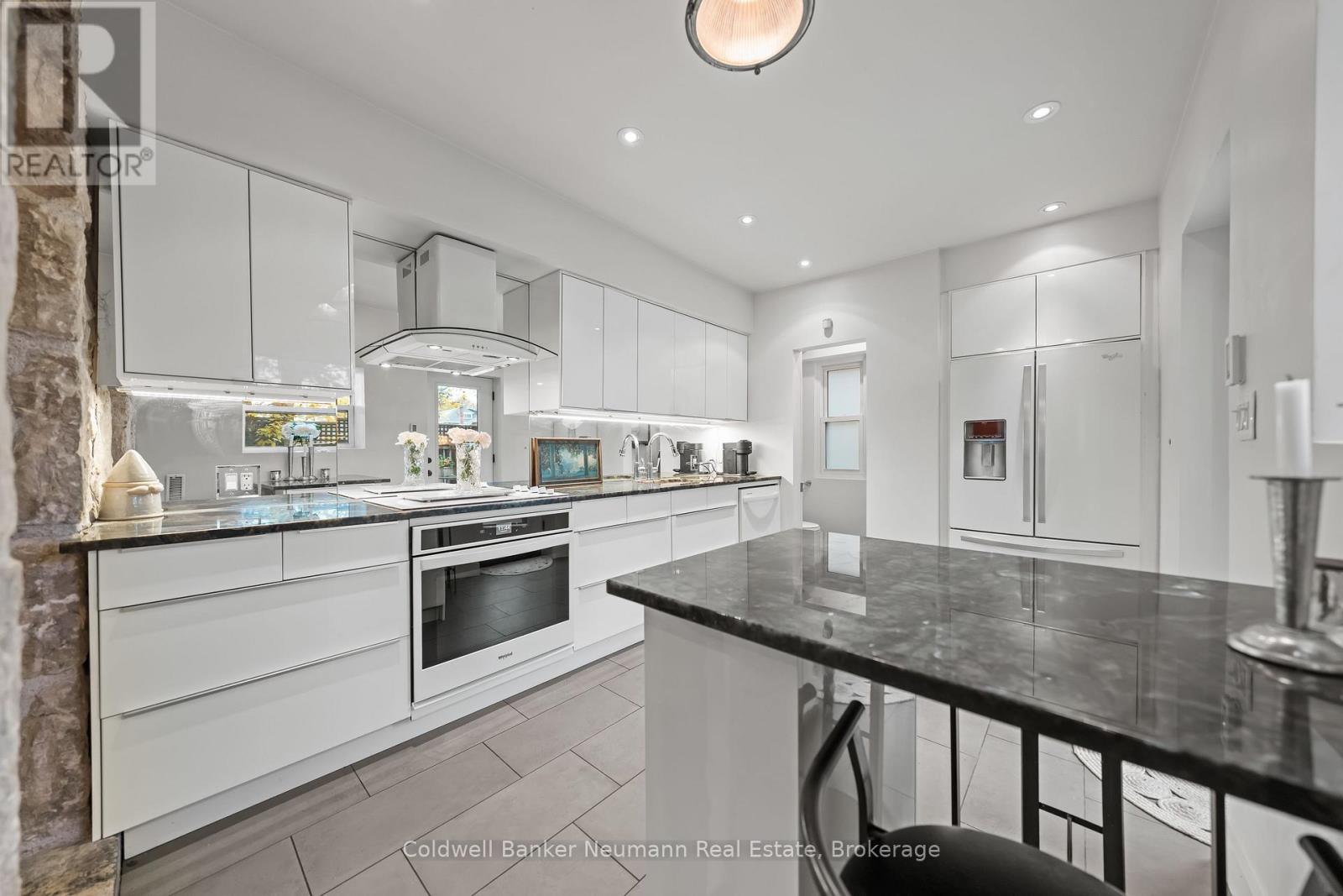 270 Woolwich Street, Guelph, Ontario  N1H 3W1 - Photo 15 - X12516358