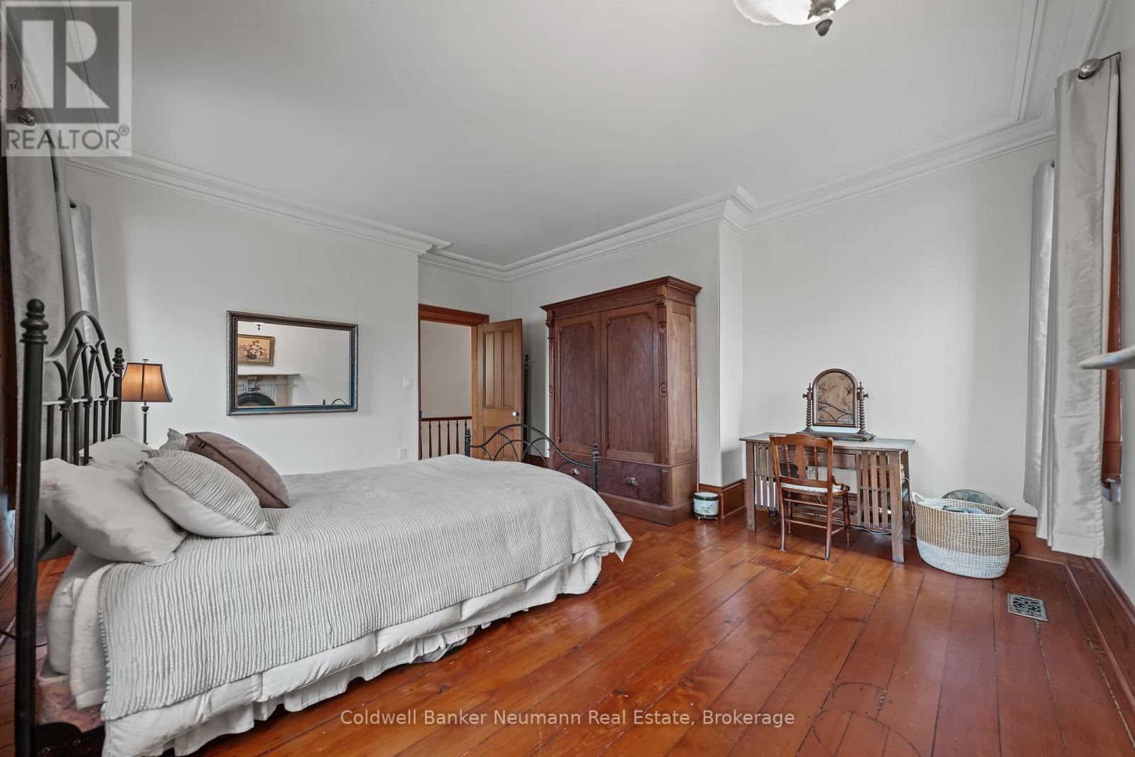 270 Woolwich Street, Guelph, Ontario  N1H 3W1 - Photo 29 - X12516358