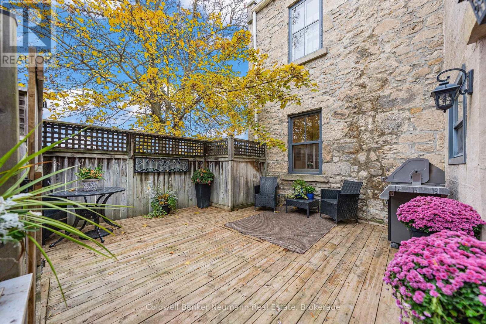 270 Woolwich Street, Guelph, Ontario  N1H 3W1 - Photo 41 - X12516358