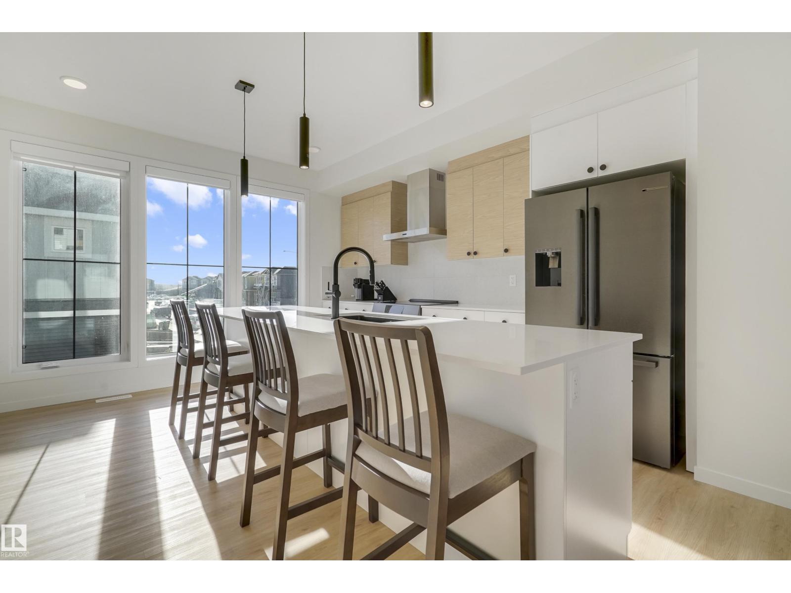 22739 82 Av Nw, Edmonton, Alberta  T5T 4N5 - Photo 2 - E4464889