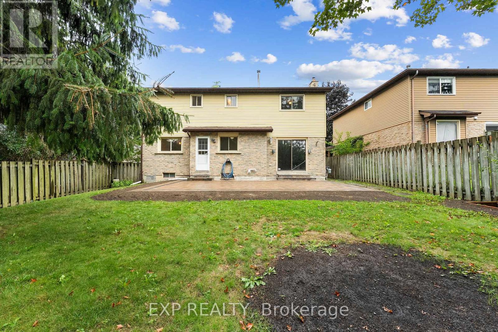 56 Manning Crescent, Newmarket, Ontario L3Y 6H4 - Photo 46 - N12377245