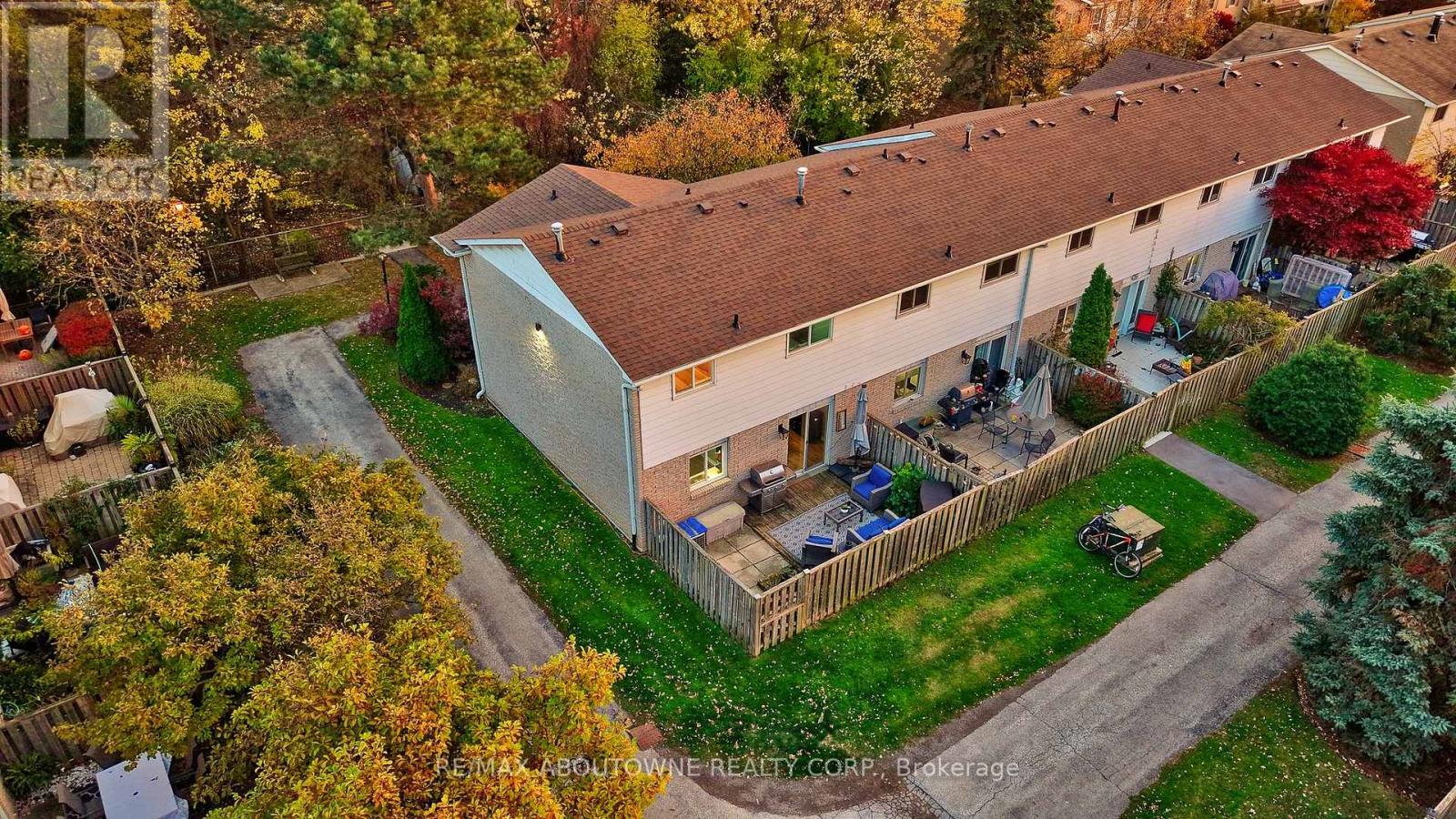 29 - 5475 Lakeshore Road, Burlington, Ontario L7L 1E1 - Photo 30 - W12512568