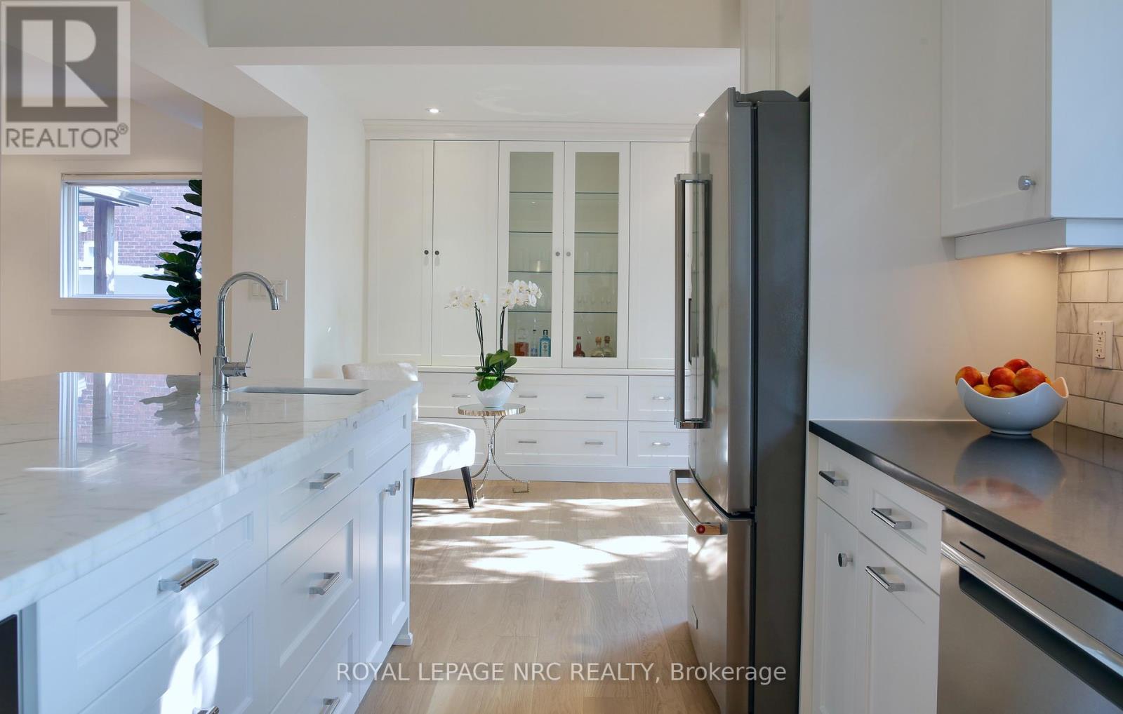 38 Hillcrest Avenue, St. Catharines, Ontario L2R 4Y1 - Photo 13 - X12483789