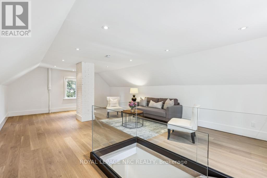 38 Hillcrest Avenue, St. Catharines, Ontario L2R 4Y1 - Photo 32 - X12483789