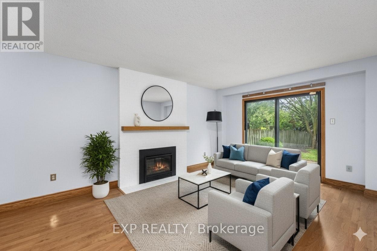 56 Manning Crescent, Newmarket, Ontario L3Y 6H4 - Photo 16 - N12377245