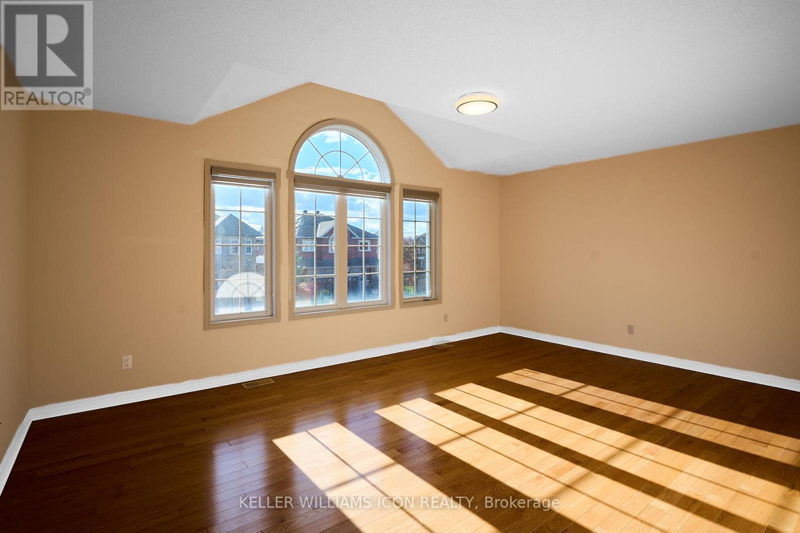 249 Madhu Crescent, Ottawa, Ontario  K2C 4J2 - Photo 22 - X12422939