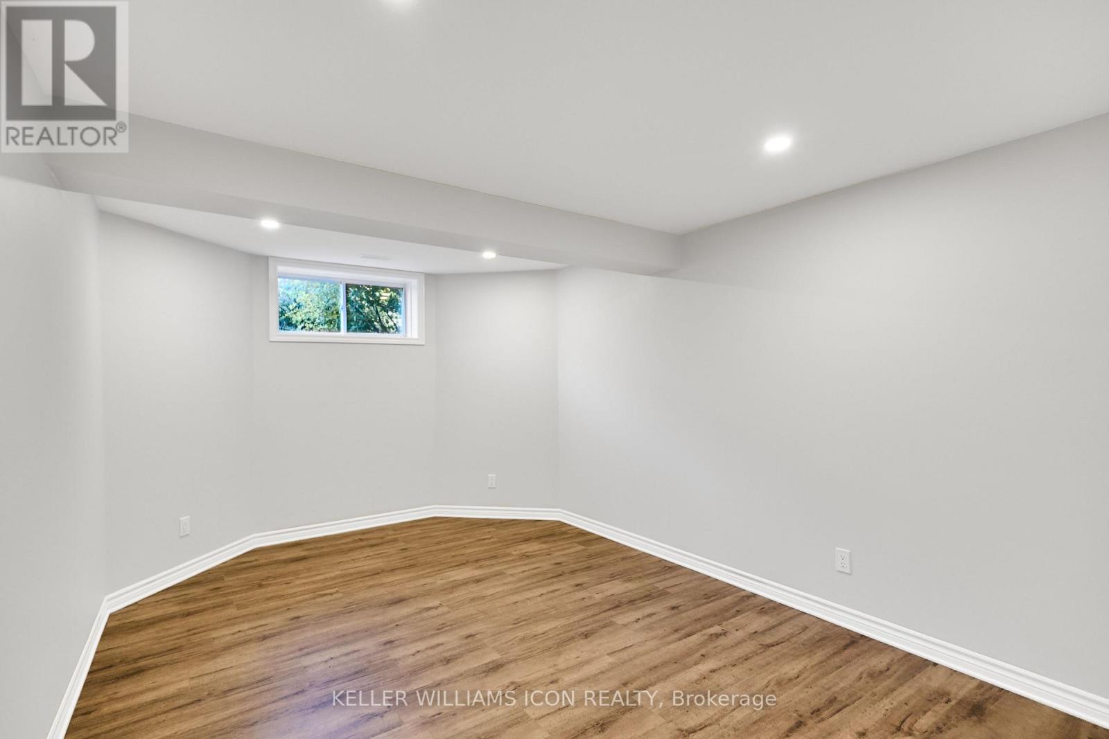 249 Madhu Crescent, Ottawa, Ontario  K2C 4J2 - Photo 32 - X12422939