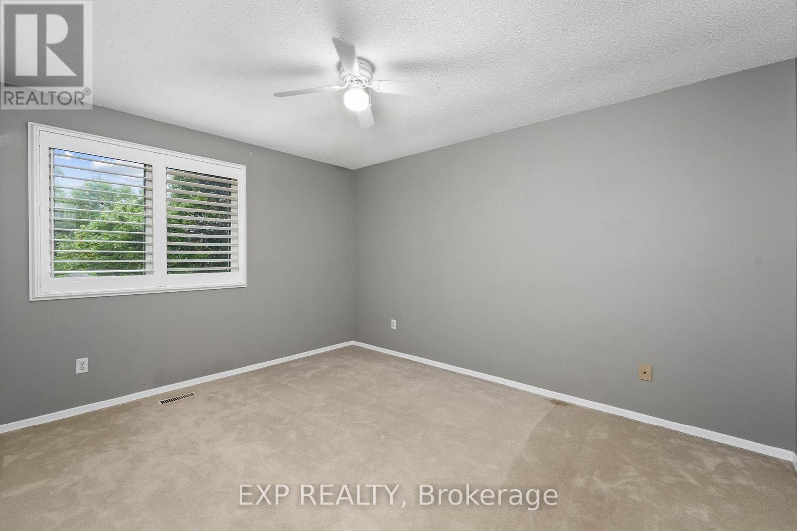 56 Manning Crescent, Newmarket, Ontario L3Y 6H4 - Photo 34 - N12377245